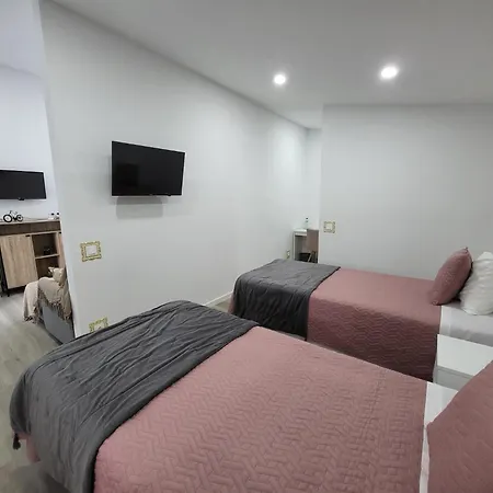 Center ゲストハウス