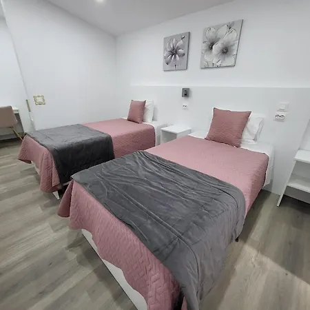 Center * マダレナ