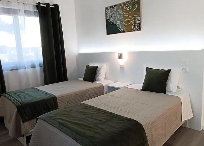 ゲストハウス Center マダレナ