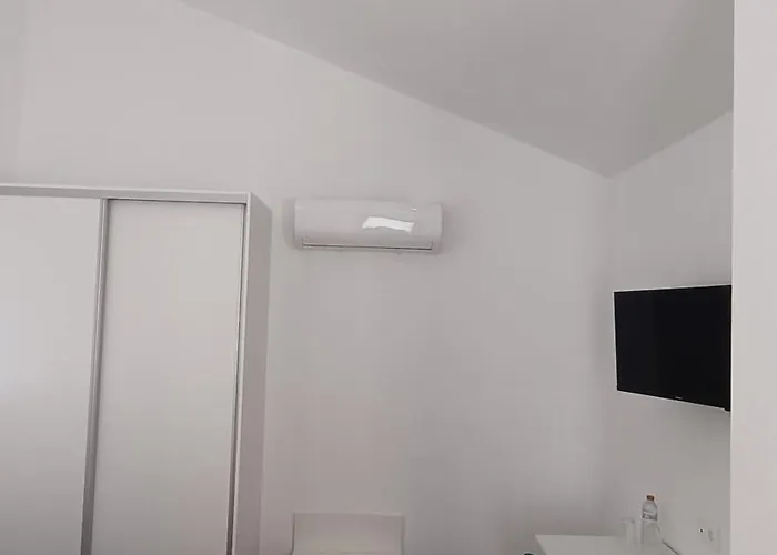 Center ゲストハウス