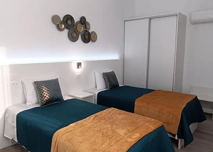 Center ゲストハウス *