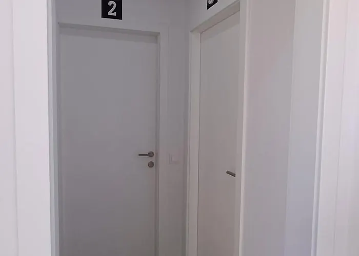 ゲストハウス Center マダレナ