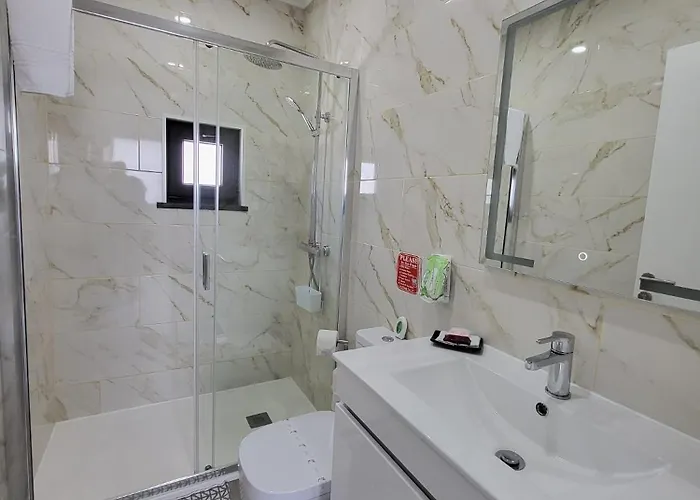 Center ゲストハウス