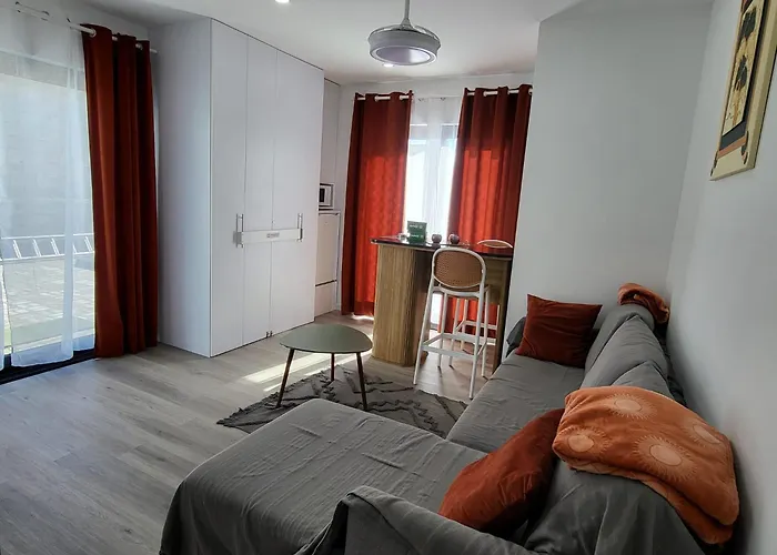 Center ゲストハウス *