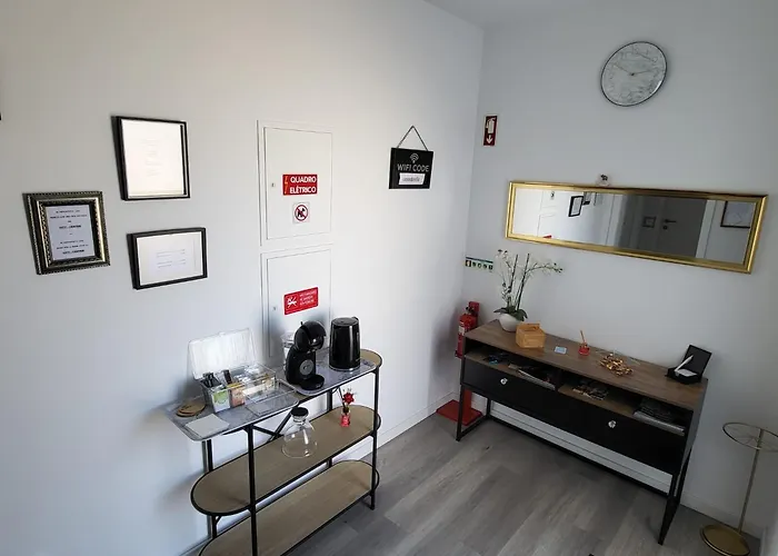 Center ゲストハウス マダレナ