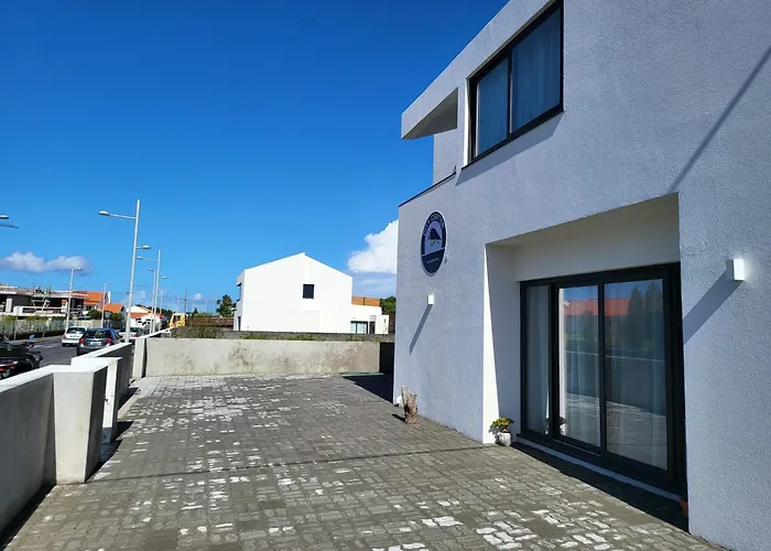 Center ゲストハウス マダレナ