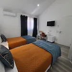 Affittacamere Center Madalena (Azores)