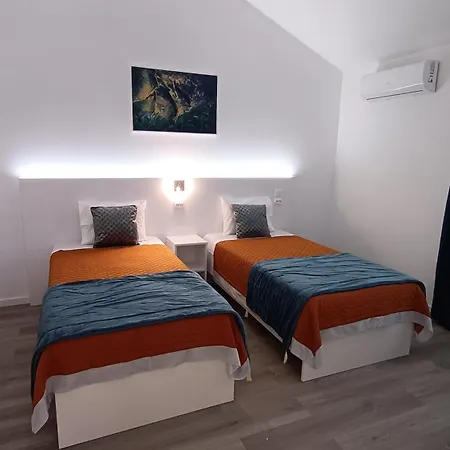 בית הארחה Center מדלנה