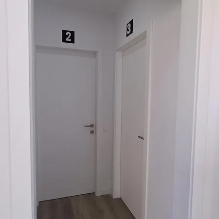 בית הארחה Center מדלנה