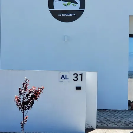 בית הארחה Center *