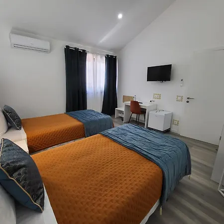 בית הארחה Center מדלנה