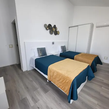 Center בית הארחה