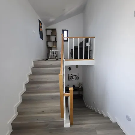 Center בית הארחה *